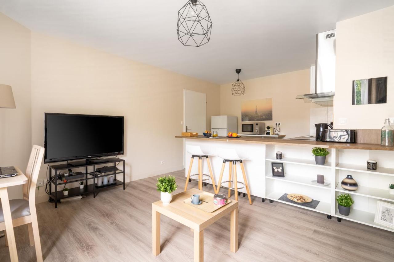 Logement Noah Courcouronnes Exterior foto