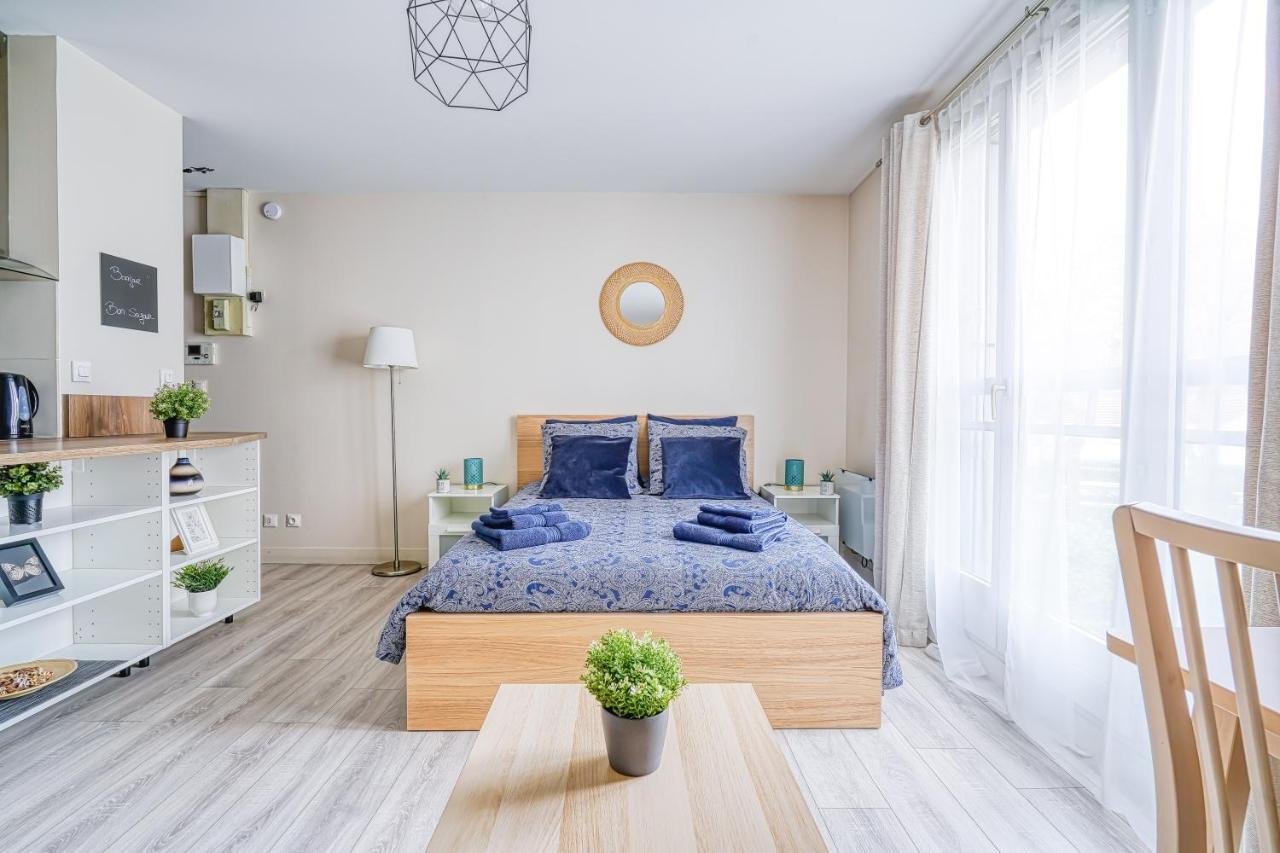 Logement Noah Courcouronnes Exterior foto