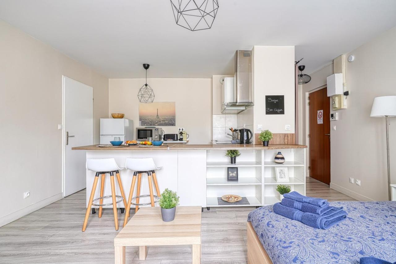 Logement Noah Courcouronnes Exterior foto
